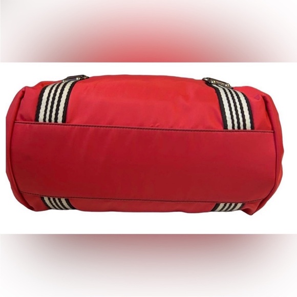 EUC- Burberry Red tote bag blue label - Picture 6 of 8